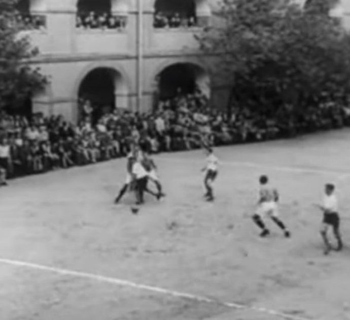 Giornata della Memoria, storia della Liga Terezin: il calcio come effimera via di fuga dall’orrore del lager tra campioni veri e propaganda nazista