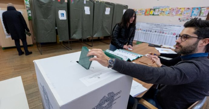 Copertina di Emilia-Romagna e Calabria alle urne: ecco come si vota
