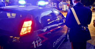 Copertina di Napoli, i carabinieri arrestano 5 colleghi per corruzione: “Garantivano immunità alla camorra, asserviti al clan Puca”. Sospesi altri 3