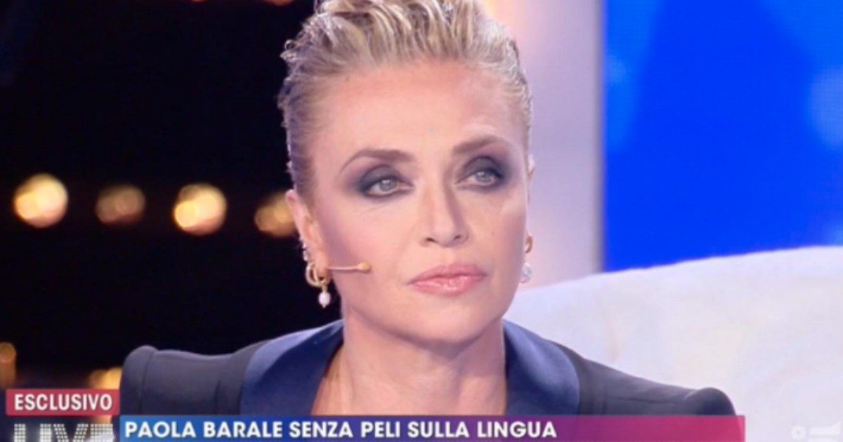 Live Non è la D’Urso, Paola Barale torna a parlare di Gianni Sperti e Raz Degan: “Ecco dove stanno adesso”