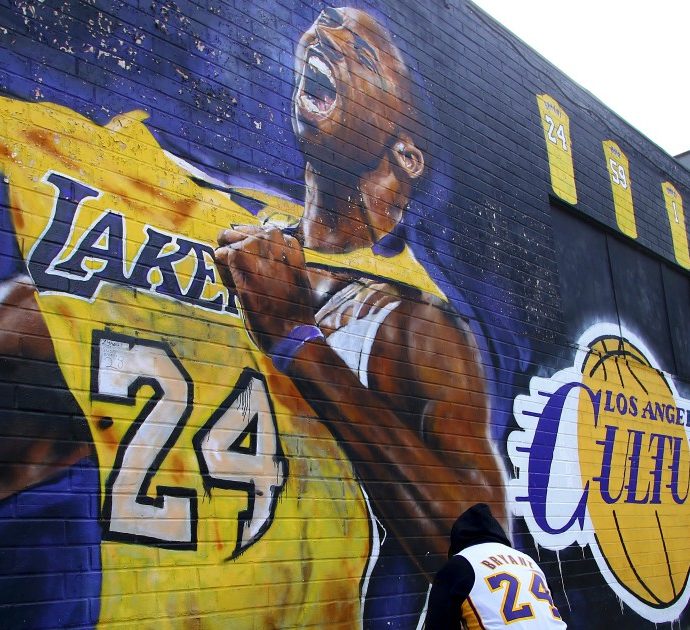 Kobe Bryant, diffusione delle foto della scena dell’incidente: indagati 8 vice sceriffi