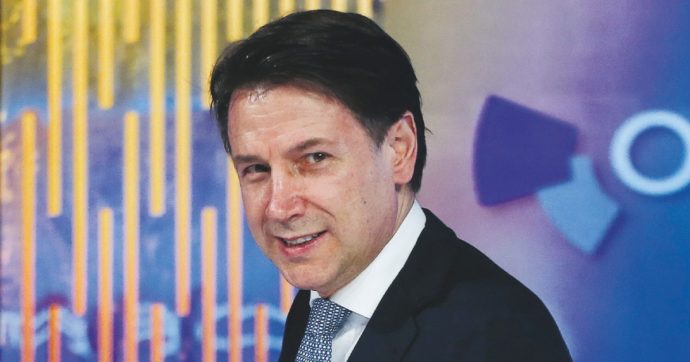 Adesso Conte apre la fase 2 Il Pd: “Al governo da alleati”