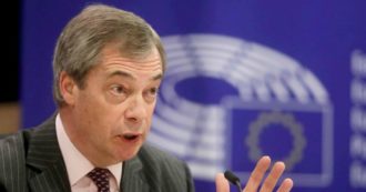 Copertina di Brexit, Farage: “Gianroberto Casaleggio? Grande persona. Da lui e Grillo nuovo modo di fare politica, ho provato a imitarli”