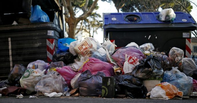 Caro ministro Costa, l’aumento dei rifiuti indifferenziati ora sarebbe un disastro. Come facciamo?
