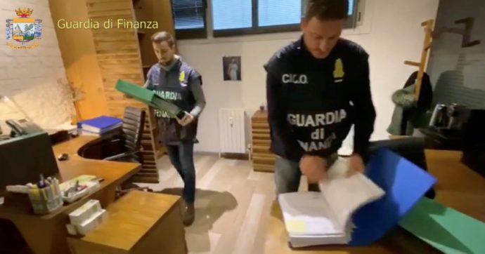 ’Ndrine, affari e ultrà neonazi: “Coi mafiosi siamo tutti amici”