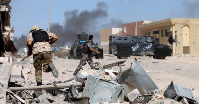 Libia, la diplomazia ciarla, il cessate il fuoco non c’è. A Tripoli uccisi 3 bambini