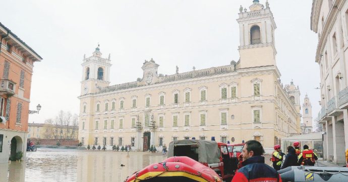 Ora Bonaccini cambi musica: basta con l’asfalto e il cemento