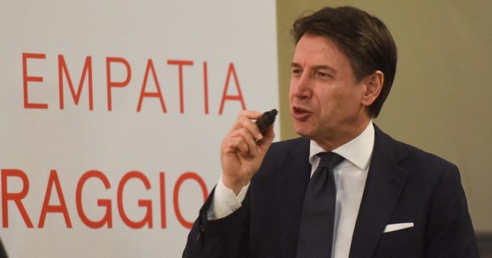 La Chiesa rivuole i cattolici in politica: Conte si prepara