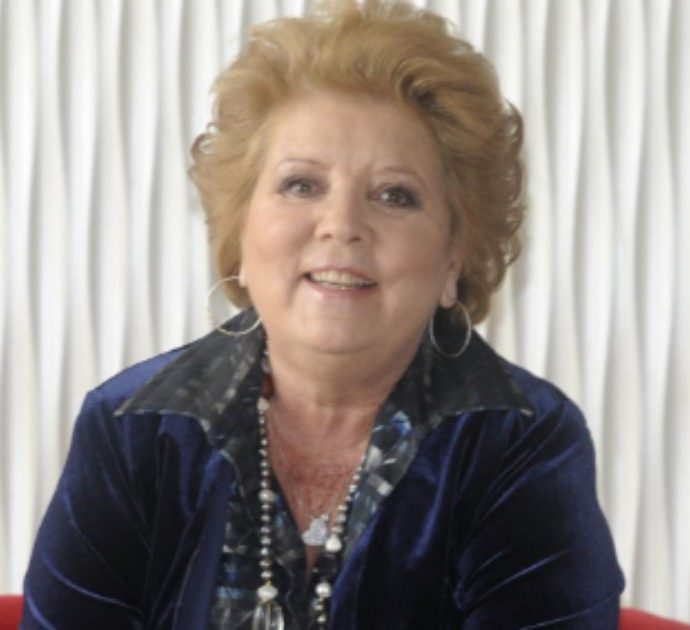 Wilma De Angelis: “Dovevo andare al galà di Sanremo. Poi mi hanno cancellato? Chi ci sarà? I cantanti dei vecchi Festival sono al cimitero”