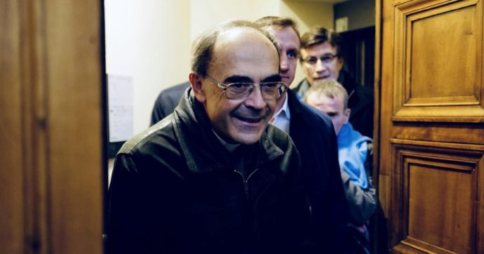 Pedofilia, Barbarin è assolto: “Non toccava a lui denunciare”