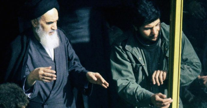 Iran a crescita zero, la festa amara in onore di Khomeini