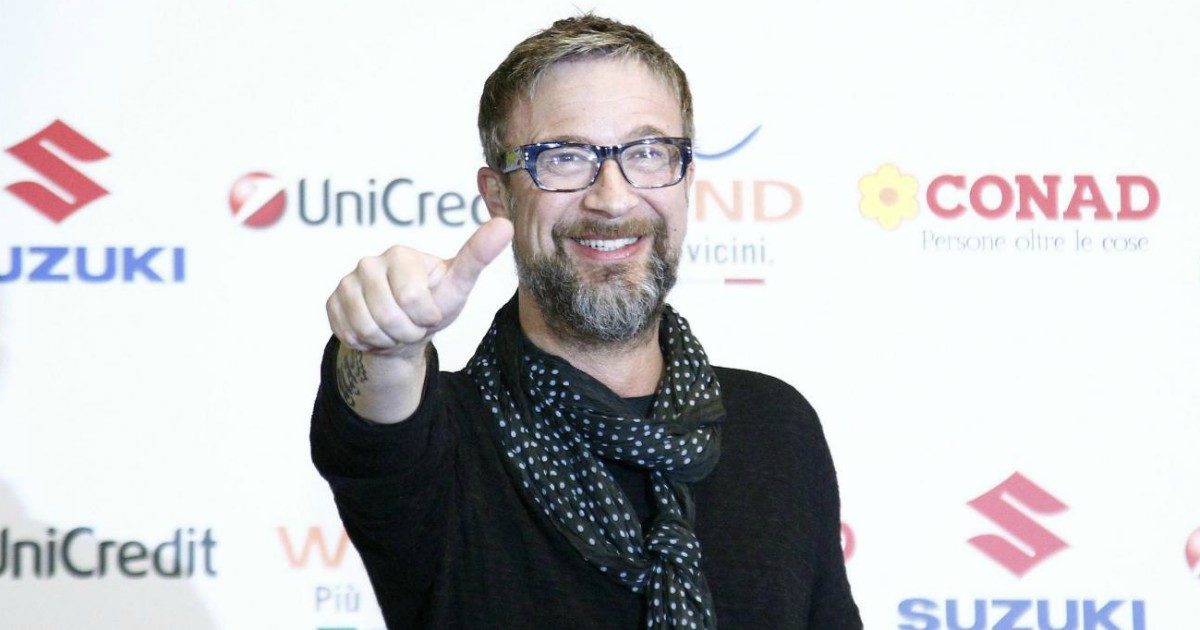 Festival di Sanremo 2020, Marco Masini a FqMagazine: “Noi uomini rispetto alle donne siamo più vigliacchi perché nascondiamo la verità”