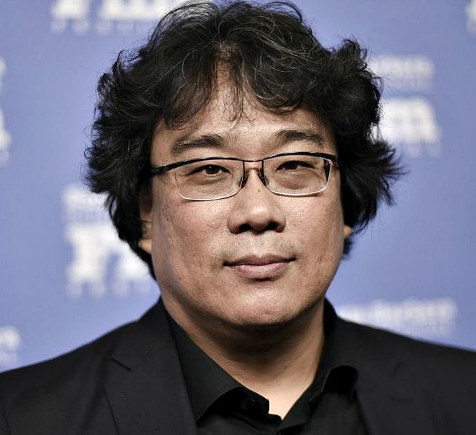 Venezia 2021, Bong Joon-Ho sarà il presidente di giuria: ecco chi è il regista premio Oscar del film “Parasite”