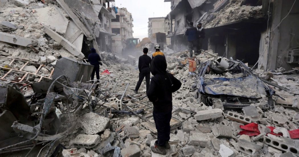 Siria, appello della Croce Rossa a tutelare i civili. Ma a Idlib bombardate 10 scuole