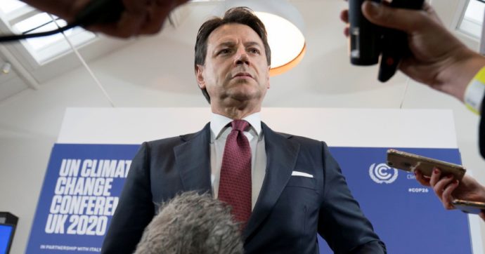 Conte vuole una soluzione che non sconfessi Bonafede