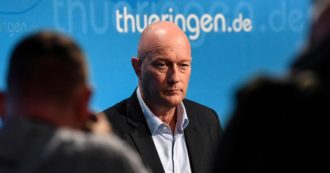 Copertina di Presidente per un giorno solo, via il “traditore” amico dell’Afd