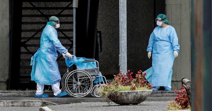 Un caso sospetto tra gli italiani in quarantena