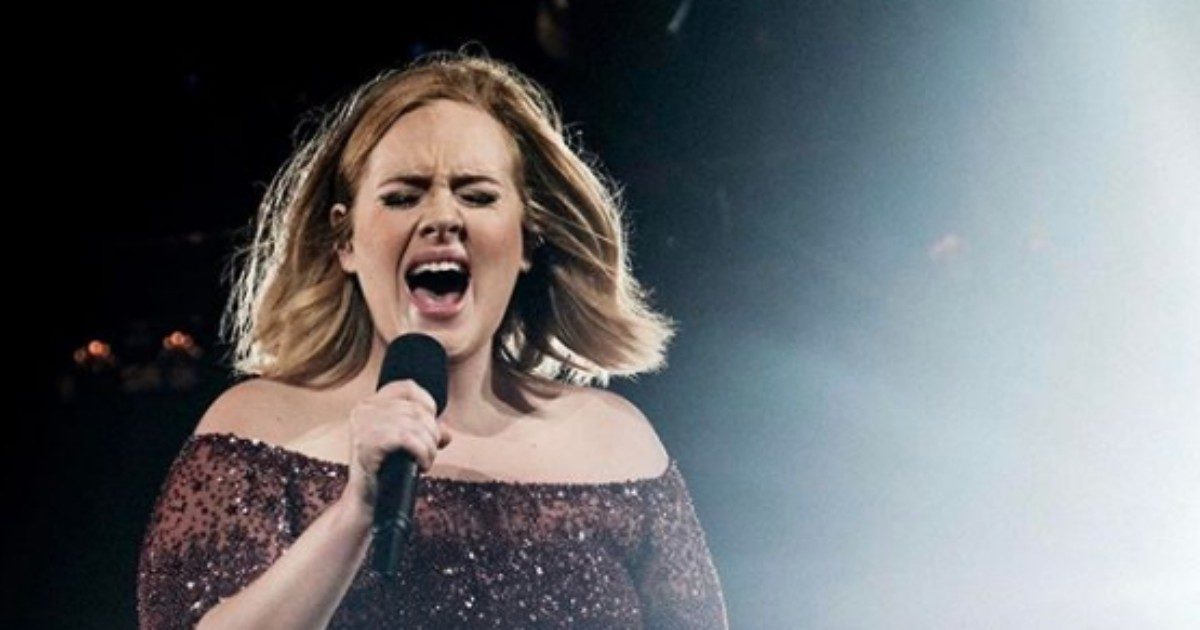 Adele, la sua prima foto dopo la dieta: “Bellissima ma quasi irriconoscibile”