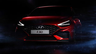 Copertina di Hyundai i30, svelate le prime immagini della nuova berlina coreana