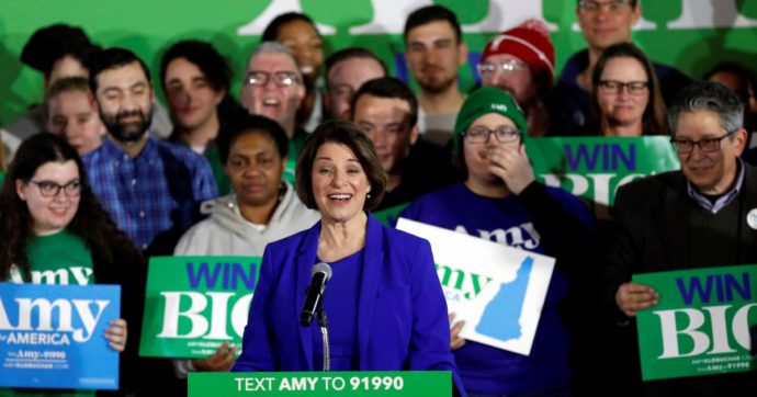 La senatrice della porta accanto che proclama: “Sono io l’anti Trump”