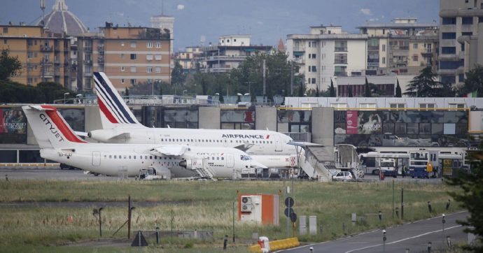 Aeroporto Firenze, bocciato il progetto “renziano”. La rabbia di Lotti e Nardella