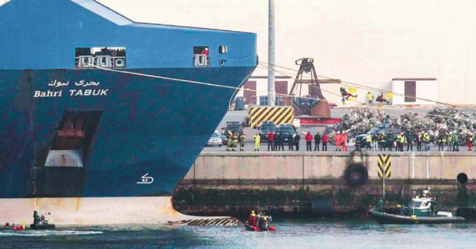 Genova, via libera al cargo con le armi per le guerre saudite