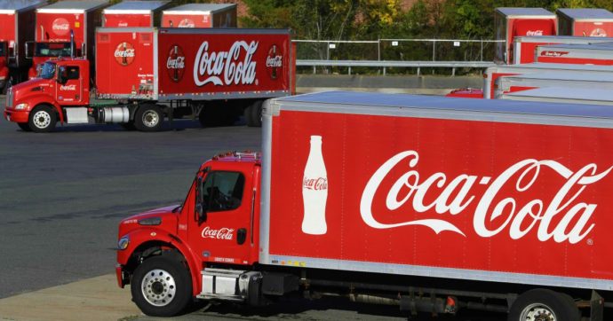 Coca Cola fa la guerra agli indio colombiani per fermare la birra Coca Pola: “Uso improprio del marchio che confonde i consumatori”