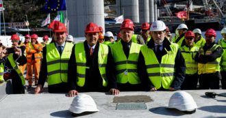 Copertina di Il Ponte Morandi non è pronto, ma lo inaugurano con le Frecce