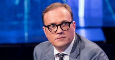 Copertina di Polemiche sul contratto in Rai da social media manager per la figlia del marito di Tommaso Cerno. Lui: “Fake news contro di me”. Viale Mazzini smentisce