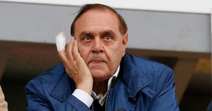 Mastella ci ripensa e resta sindaco: “Me lo chiedono i bimbi per strada”