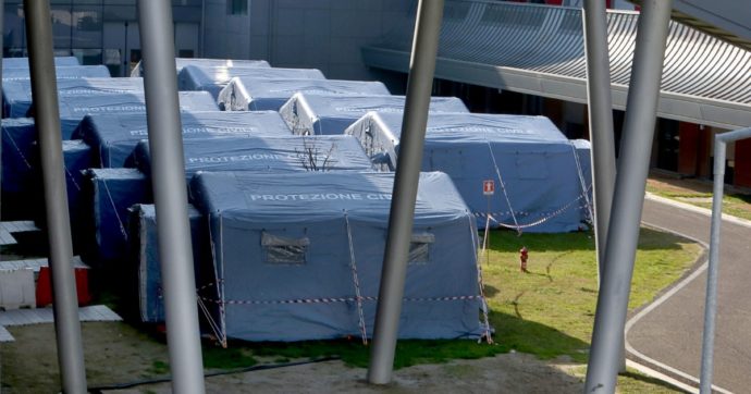 L’ospedale padovano come in guerra, chiuse chiese e scuole