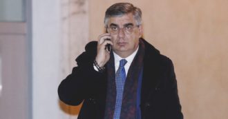 Copertina di “D’Alfonso, staff e 3 telefoni per non farsi intercettare”