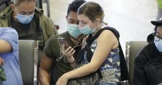 Coronavirus, Conte: “Inaccettabili limitazioni degli altri Stati”. Ma sempre più Paesi annunciano restrizioni per italiani in viaggio