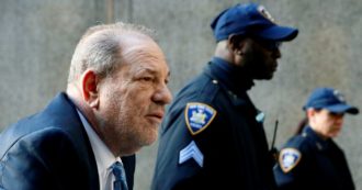 Copertina di Harvey Weinstein, accordo con la procura di New York per un fondo da 19 milioni di dollari per le vittime