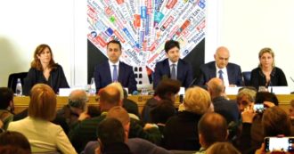 Copertina di Coronavirus, conferenza stampa di Di Maio e Speranza. Segui la diretta