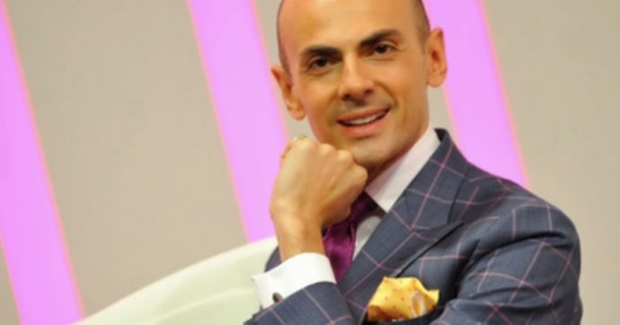 Enzo Miccio: “Chiara Ferragni? Usa Fedez come il suo accessorio personale” Enzo Miccio: “Chiara Ferragni? Usa Fedez come il suo accessorio personale”