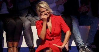 Copertina di Nuovi “Amici” per le Sardine: l’ultima piazza è su Canale 5