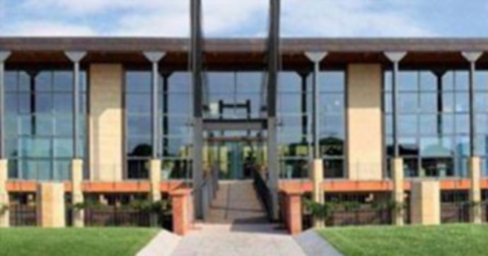 C’è una donna positiva, tensione a Calzedonia