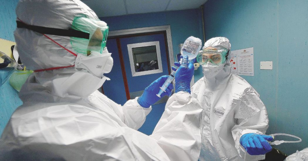 Coronavirus, i medici delle terapie intensive in Lombardia: “Azioni tempestive o disastrosa calamità sanitaria”. L’ipotesi delle priorità d’accesso: “Prima chi ha più probabilità di sopravvivenza”