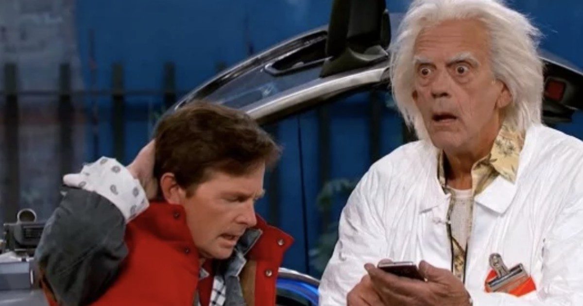 Marty McFly e Doc di nuovo insieme: Michael J. Fox e Christopher Lloyd si abbracciano