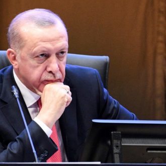 Copertina di 49 – Erdogan il negoziatore: “Turchia al lavoro per un incontro tra Putin e Zelensky”