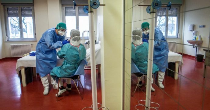 Coronavirus, Gallera: “In Lombardia 18 ospedali per le urgenze, gli altri al Covid-19”. Come sono state riorganizzate le strutture
