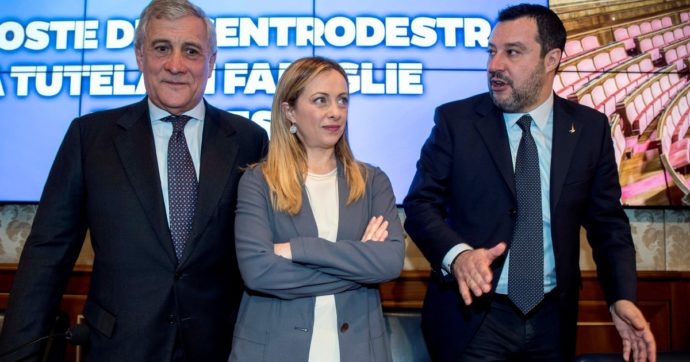 L’opposizione arranca e bussa invano a Conte