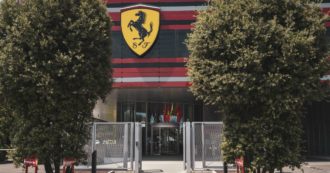 Copertina di Coronavirus, Ferrari riprenderà la produzione il 14 aprile. Fornitori permettendo