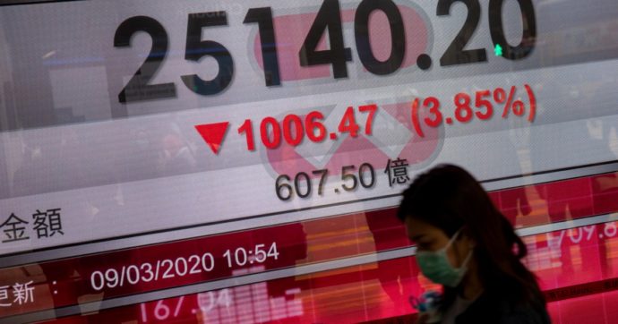 Coronavirus, ecco il “cigno nero”: mercati a picco, salgono gli spread