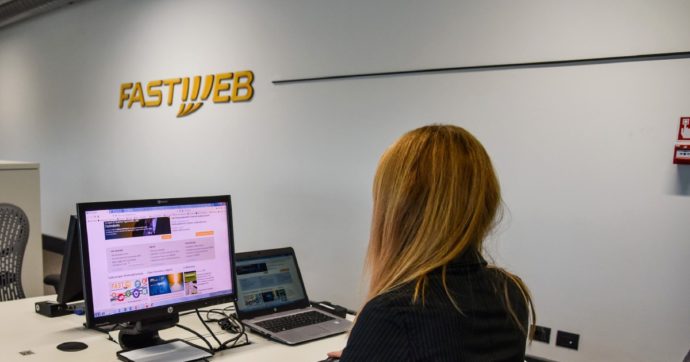 Copertina di Il servizio clienti Fastweb si fa robot. In 550 vanno in cassa integrazione