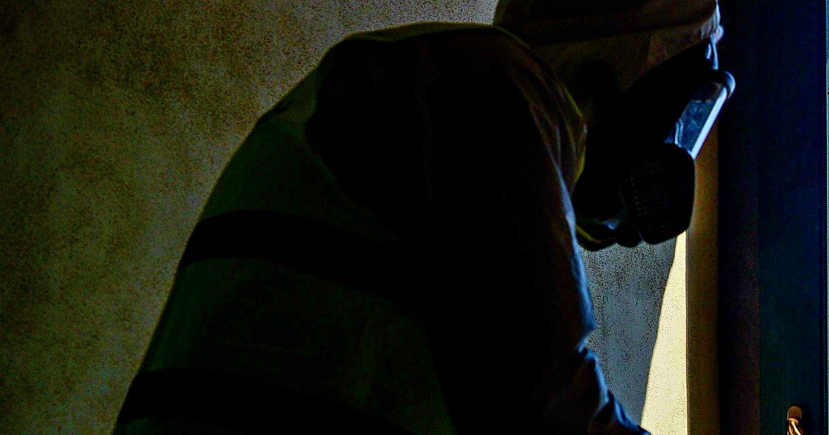 Coronavirus, i sindacati: “Stop fino al 22 per sanificare le fabbriche oppure sciopero”. Ma per gli industriali lombardi sono “irresponsabili che strumentalizzano”. Conte convoca tutti venerdì mattina