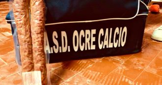 Domeniche bestiali – I tifosi della Pro Favara emulano Polifemo. E aspettiamo il ritorno del calcio “pane e salame”