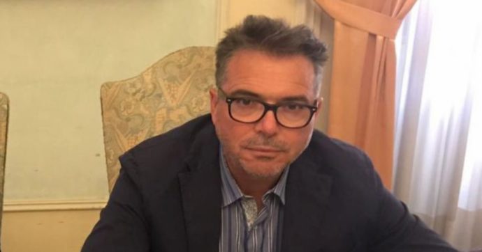 Vicesindaco nei guai, nella chat le battute sulle colleghe