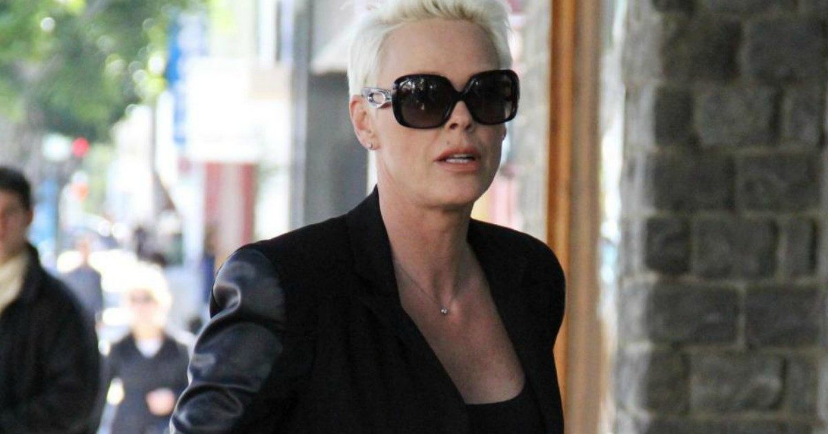 Coronavirus, Brigitte Nielsen, la fake news alla Cbs: “In Italia non ci sono più cibo e acqua potabile. I miei figli comprano la carta igienica negli Usa”